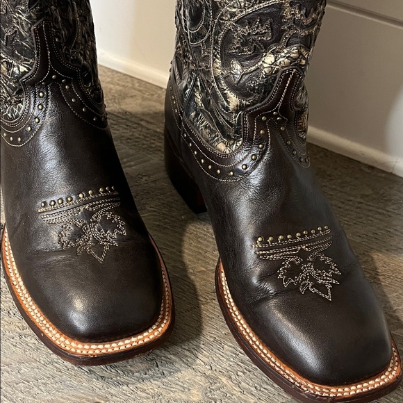 Lucchese Snowflake Brown and Gold Cowboy Boots with Intricate Detailing Size 10 - Picture 5 of 16